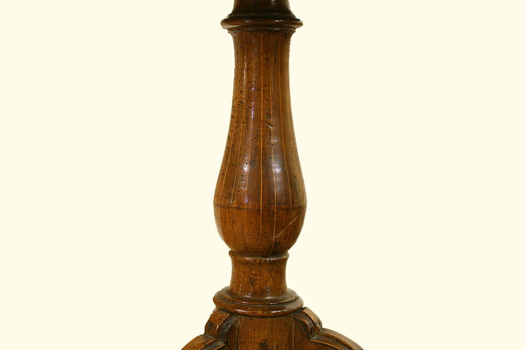 Walnut Italian Lombardy Louis XIII Oval Top Pedestal Table