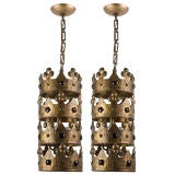 A pair of lanterns gilded iron crown lanterns