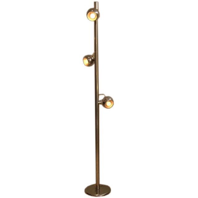 Magnetic Floor lamp. For Sale