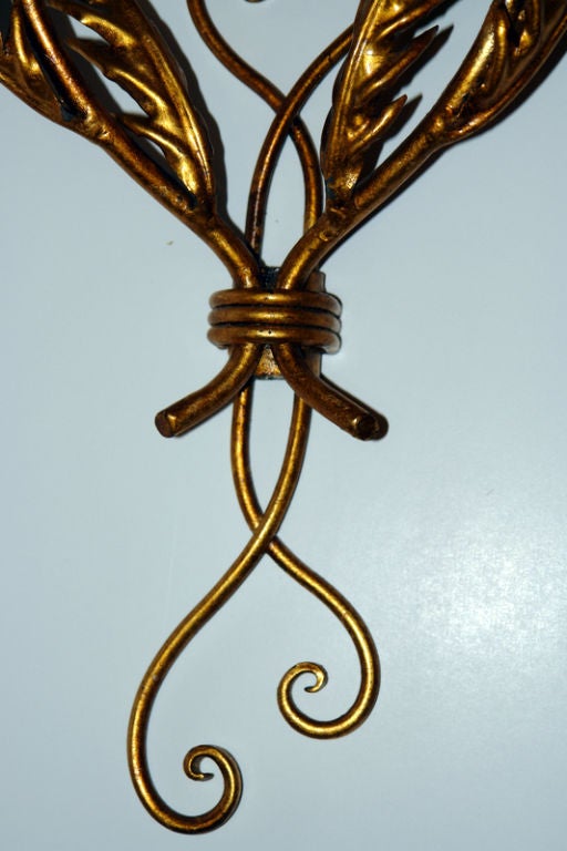 Appliques à double lumière métal doré Excellent état - En vente à New York, NY