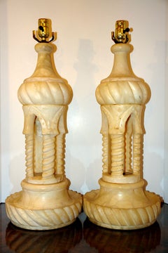 Paire de grandes lampes de bureau en albâtre