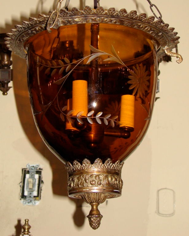 Set of 12 Amber Glass Lanterns In Excellent Condition For Sale In New York, NY