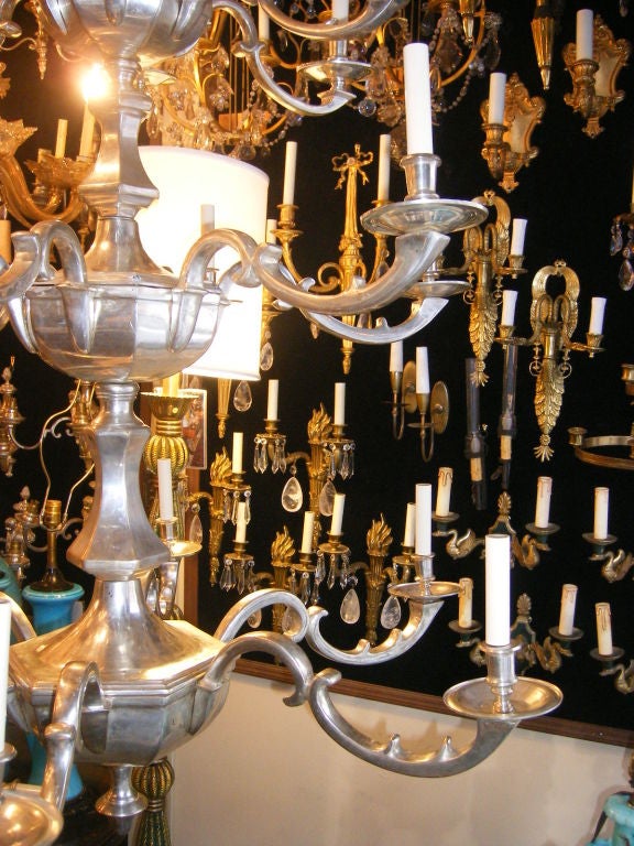 Large Silver Plated Three-Tiered Chandelier In Good Condition For Sale In New York, NY