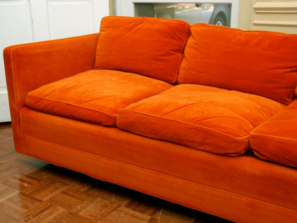 Knoll Sofa In Good Condition For Sale In Charlottesville, VA