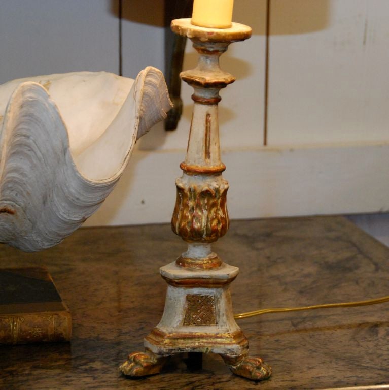 Pair of painted and gilded pricket lamps In Good Condition For Sale In Charlottesville, VA