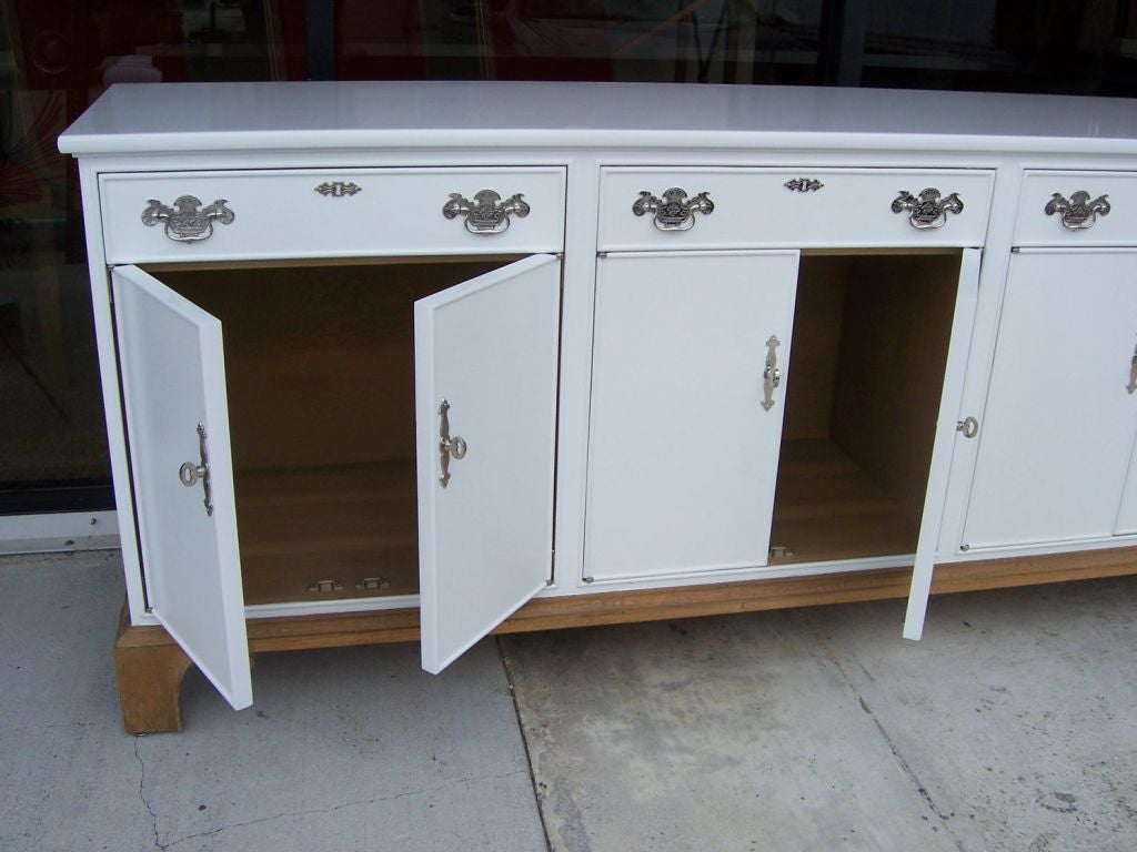 Mid-20th Century A Hollywood Regency White Lacquered Sideboard