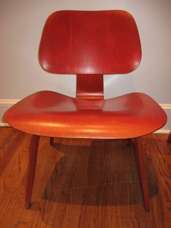 Mid-20th Century Rare Pair of Red  LCW  Chairs by Charles and Ray Eames