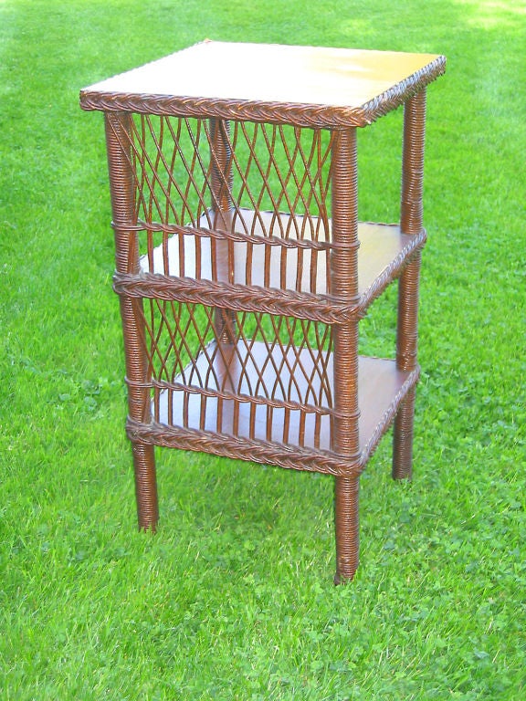 BAR HARBOR WICKER TABLE