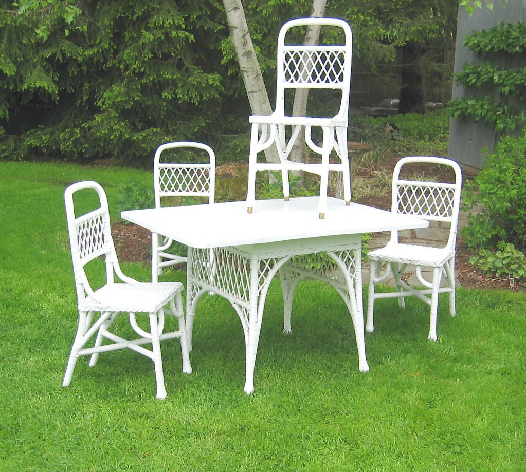 Five-Piece Bar Harbor Wicker Dining Set