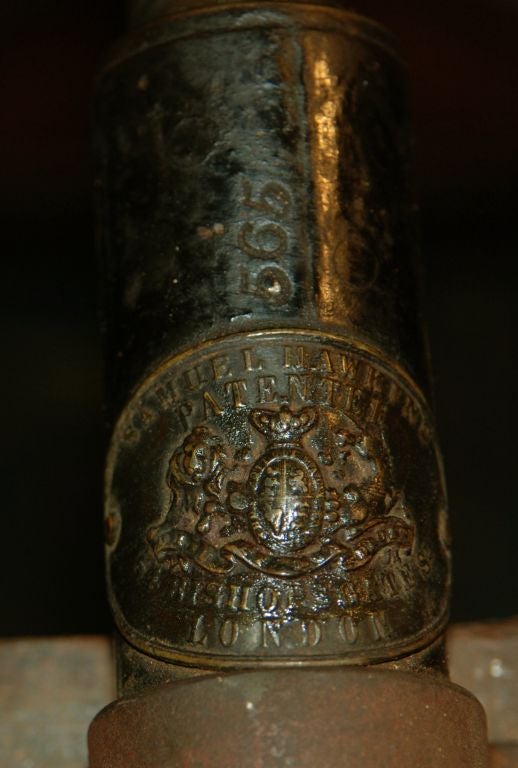 A Fine English Mahogany Extending Round Dining Table 5