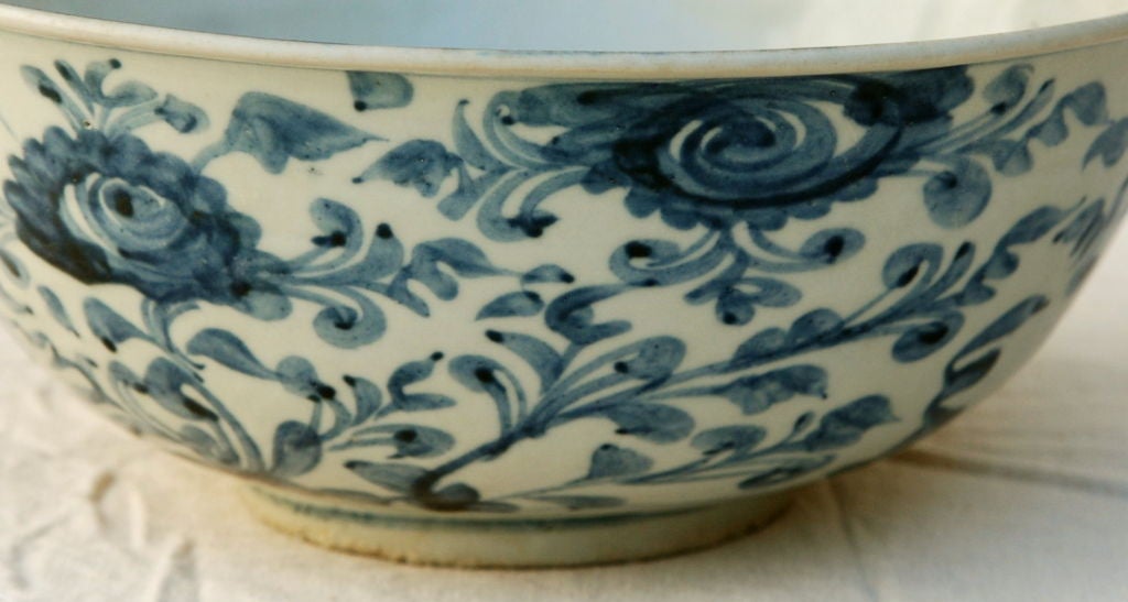 Chinese A Fine Ming Dynasty Blue & White Bowl