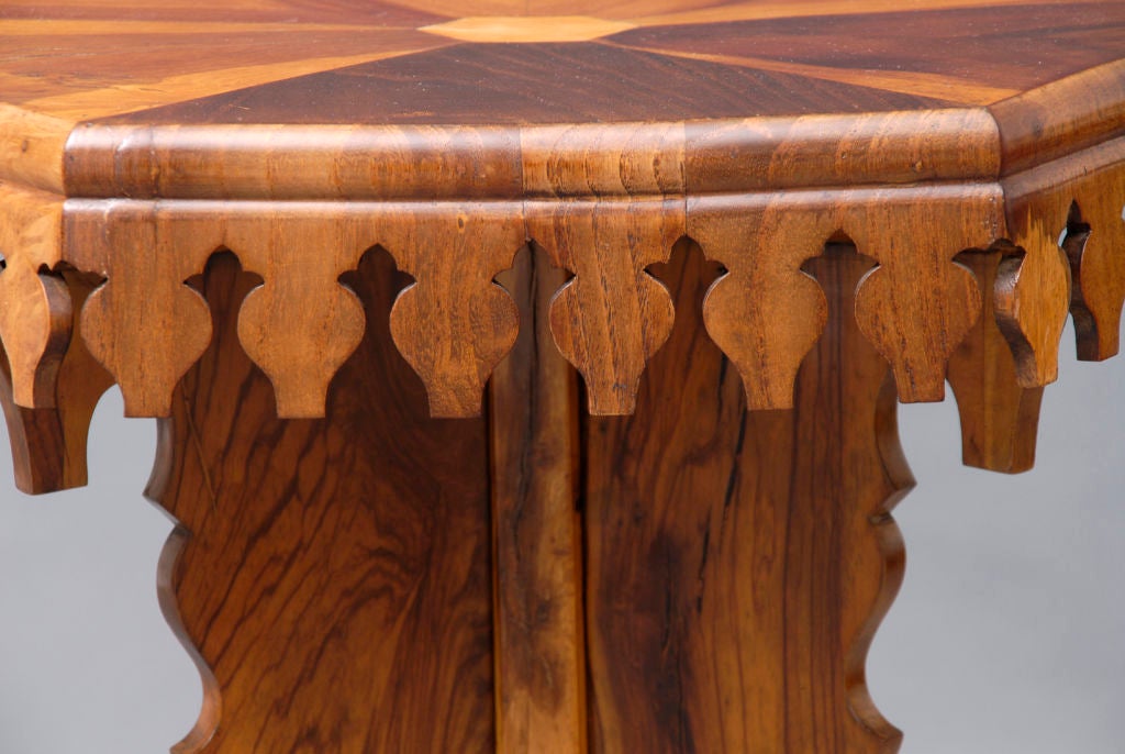 Oak Tourist Souvenir Pedestal Tripod Table For Sale
