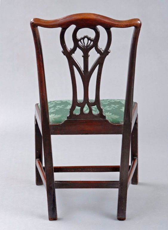 Mahogany English Pair of Chippendale Side Chairs For Sale