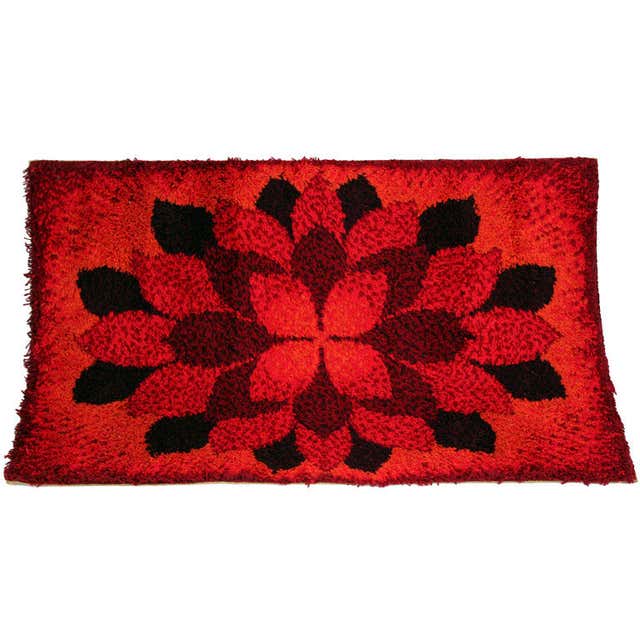 Vibrant Deep Red Tone Rya Area Rug For Sale at 1stDibs