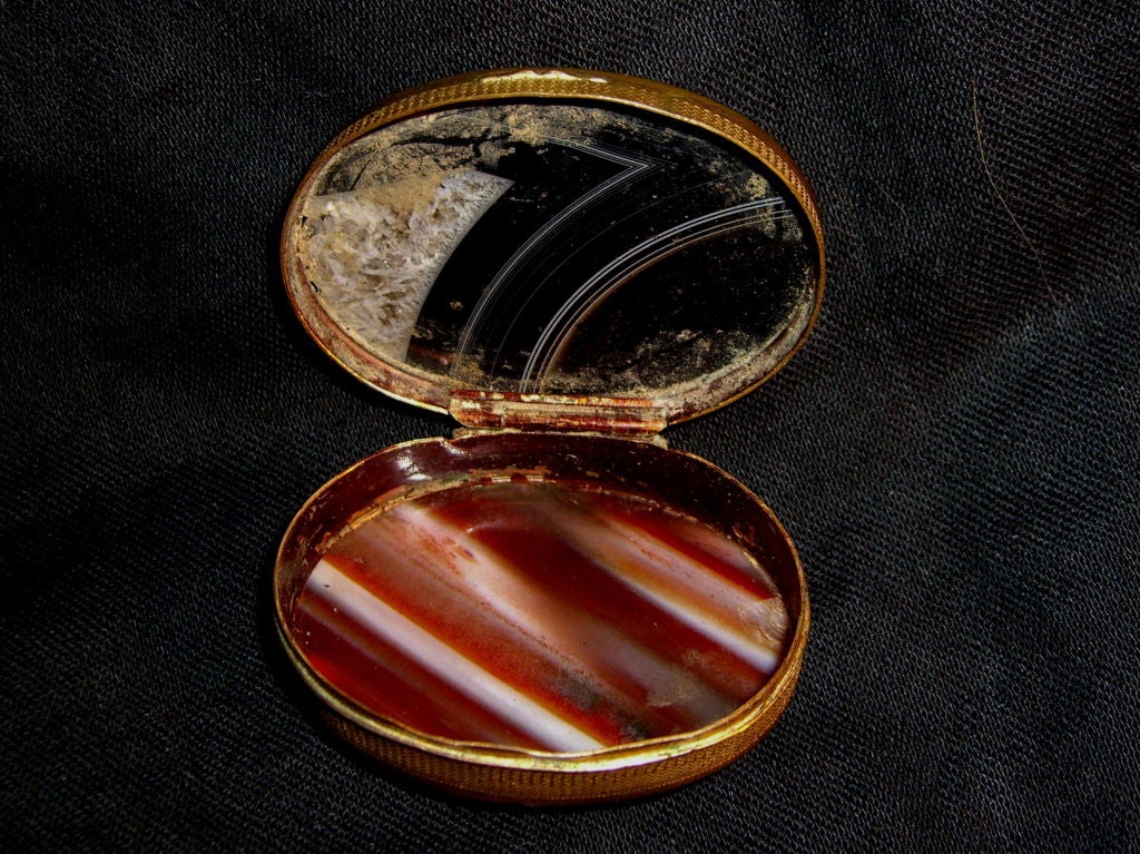 19th Century Beautiful 19th century pill snuff box probably w/ agate sides