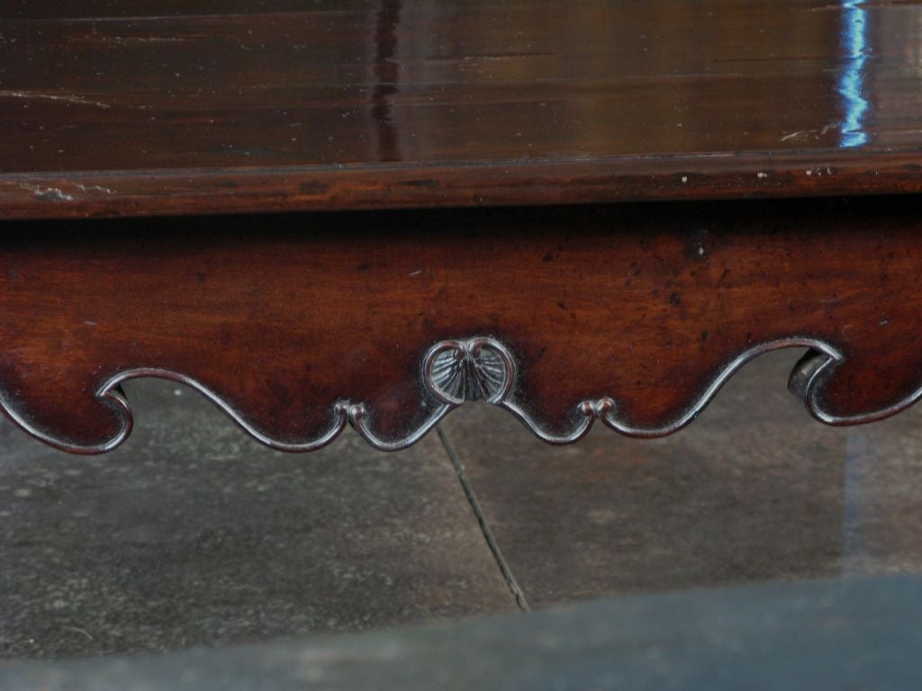 Late 18th Century Walnut Table For Sale 1