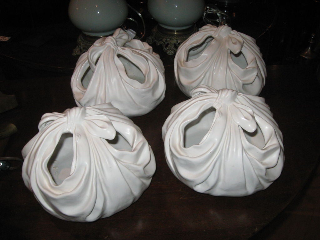 Ensemble de quatre porte-fleurs en poterie italienne Bon état - En vente à Water Mill, NY