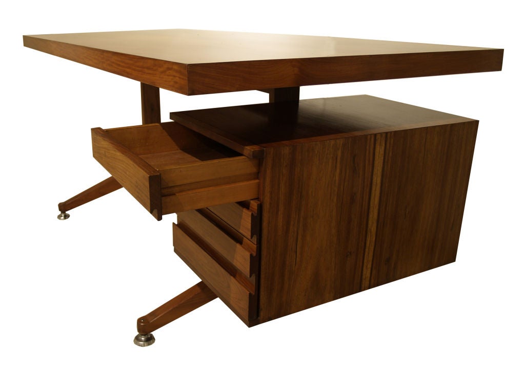 Vintage Desk in Jacaranda (Brazilian Rosewood) In Excellent Condition In New York, NY