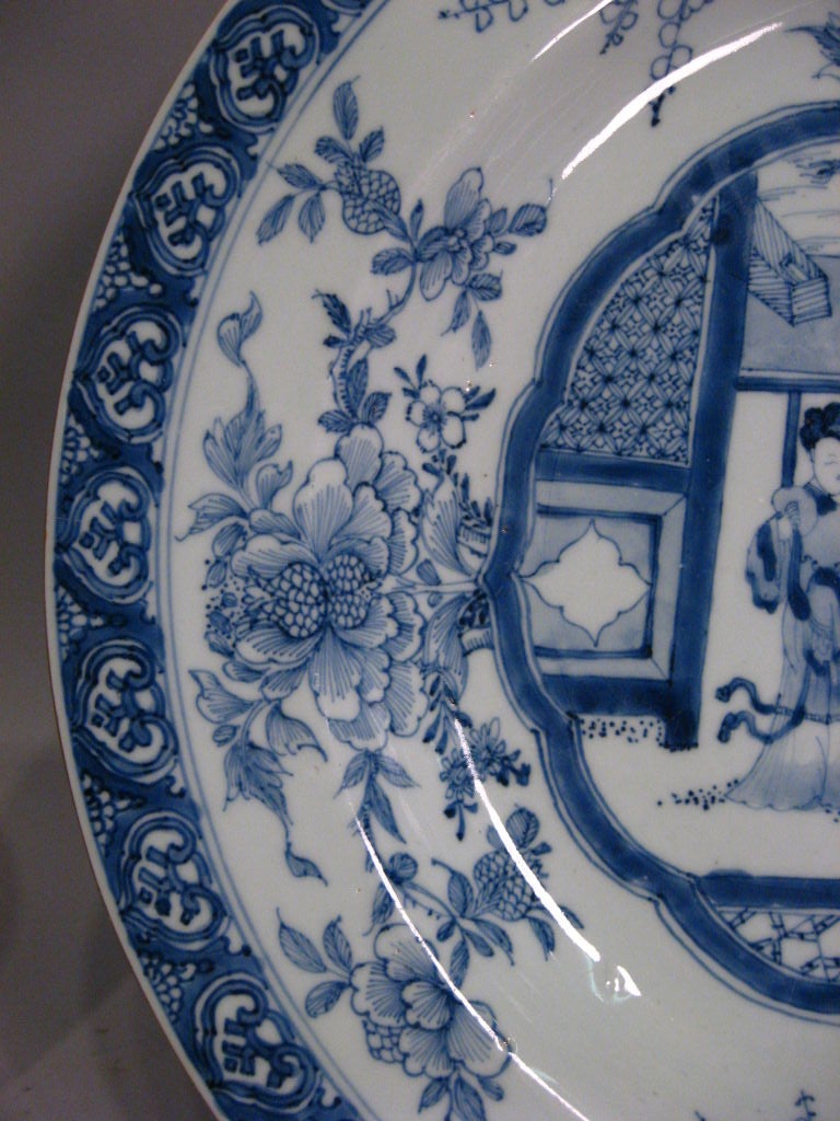 Chinese Fine Pair of Kangxi Blue & White Chargers, China c. 1700