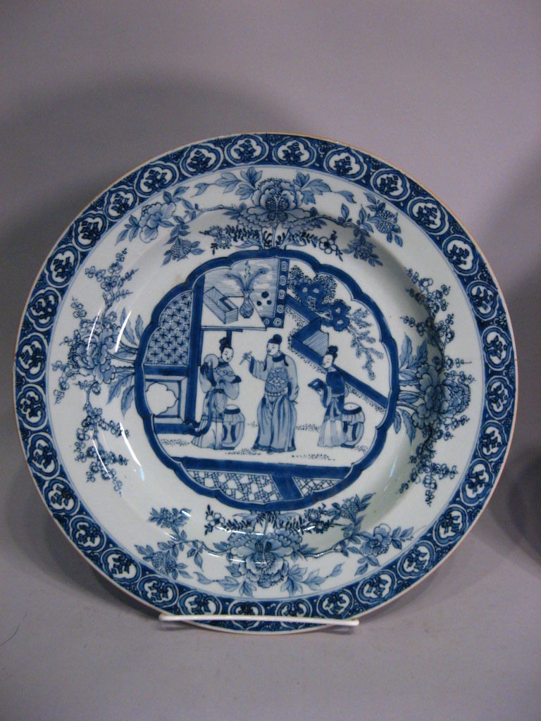 Fine Pair of Kangxi Blue & White Chargers, China c. 1700 2