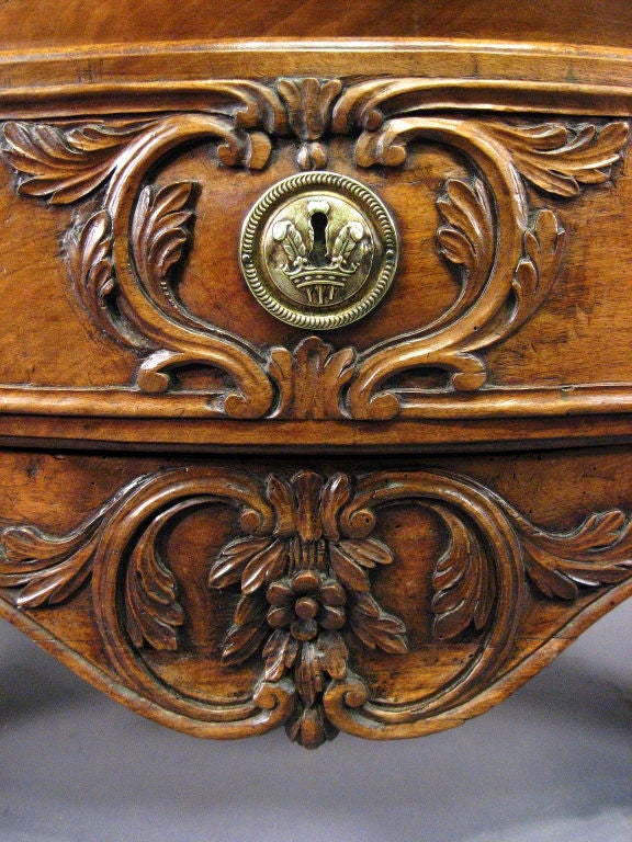 Hand-Carved Louis XV Period Serpentine Commode in Walnut, France c. 1750