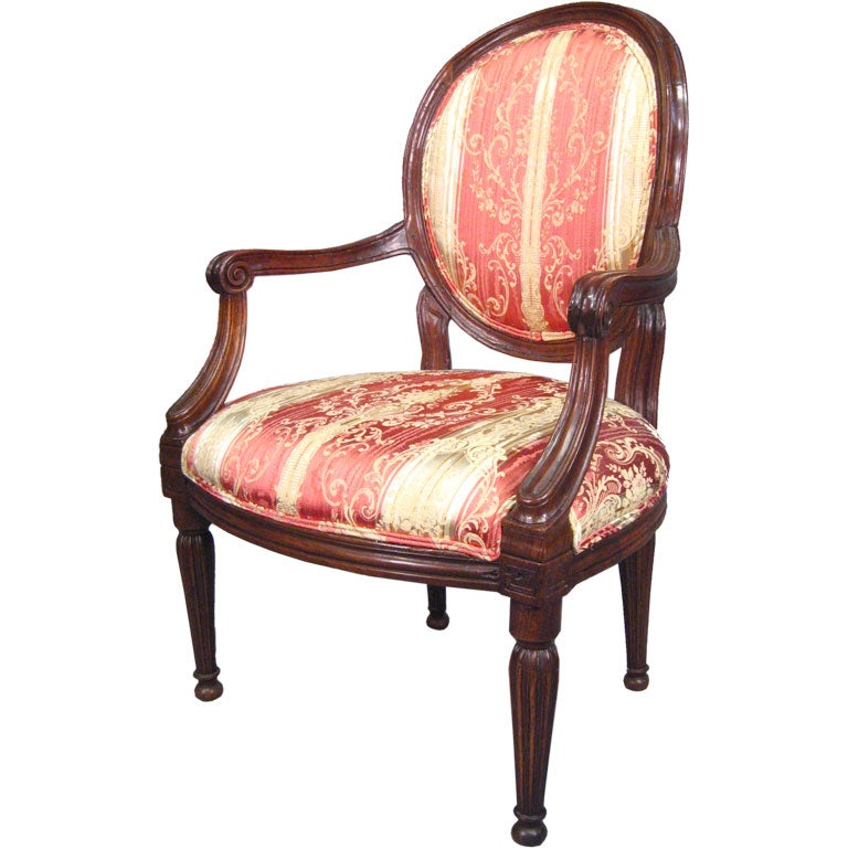 Louis XVI design Fautueil constructed in Walnut, Italy c. 1780 For Sale