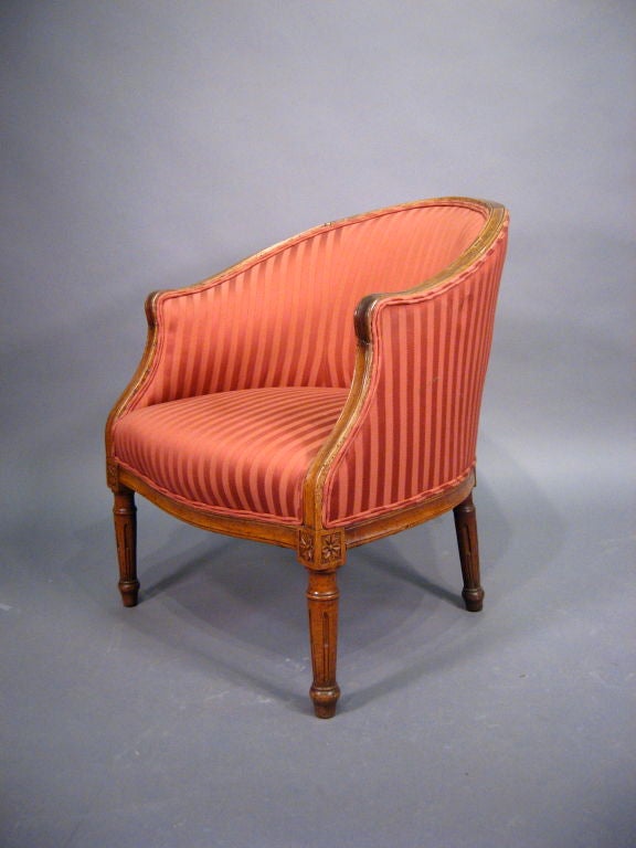 Restauration period Bergere in Walnut, France, c. 1820 4