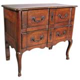 Louis XV provincial walnut commode, mid 18th Century