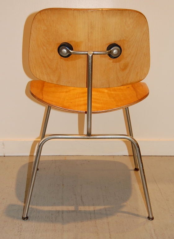 Evans DCM Eames Chair