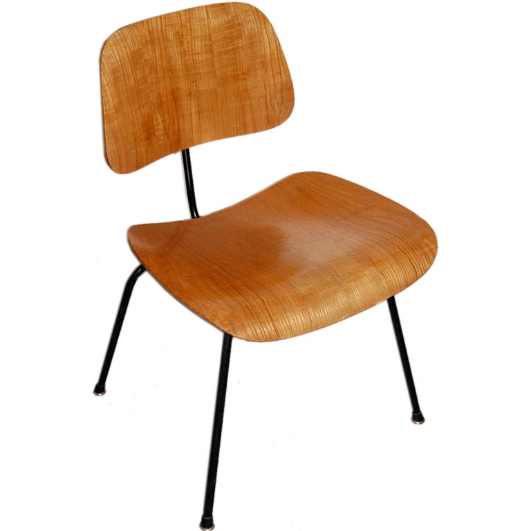 Black Frame Eames Dining Chair DCM