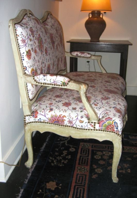 Louis XV Two-Seat Sofa In Excellent Condition In Doylestown, PA