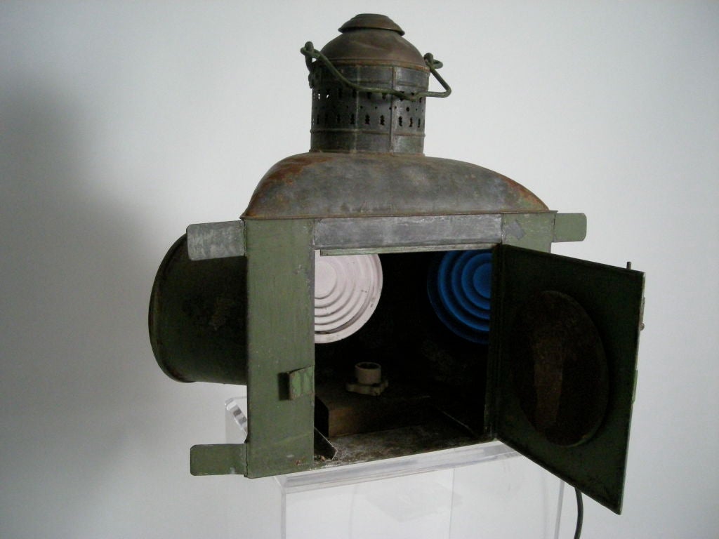 LARGE GRAPHIC SHIP OR RAILROAD LANTERN 1