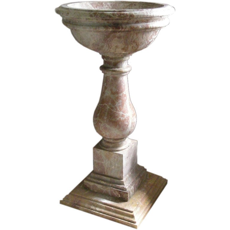 FINE BAROQUE  PERIOD BRESCIA MARBLE FONT