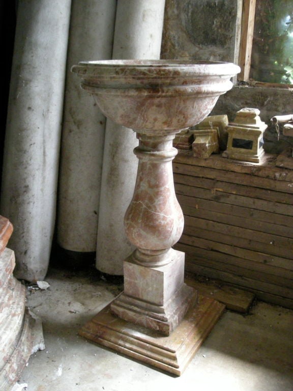 FINE BAROQUE  PERIOD BRESCIA MARBLE FONT 4