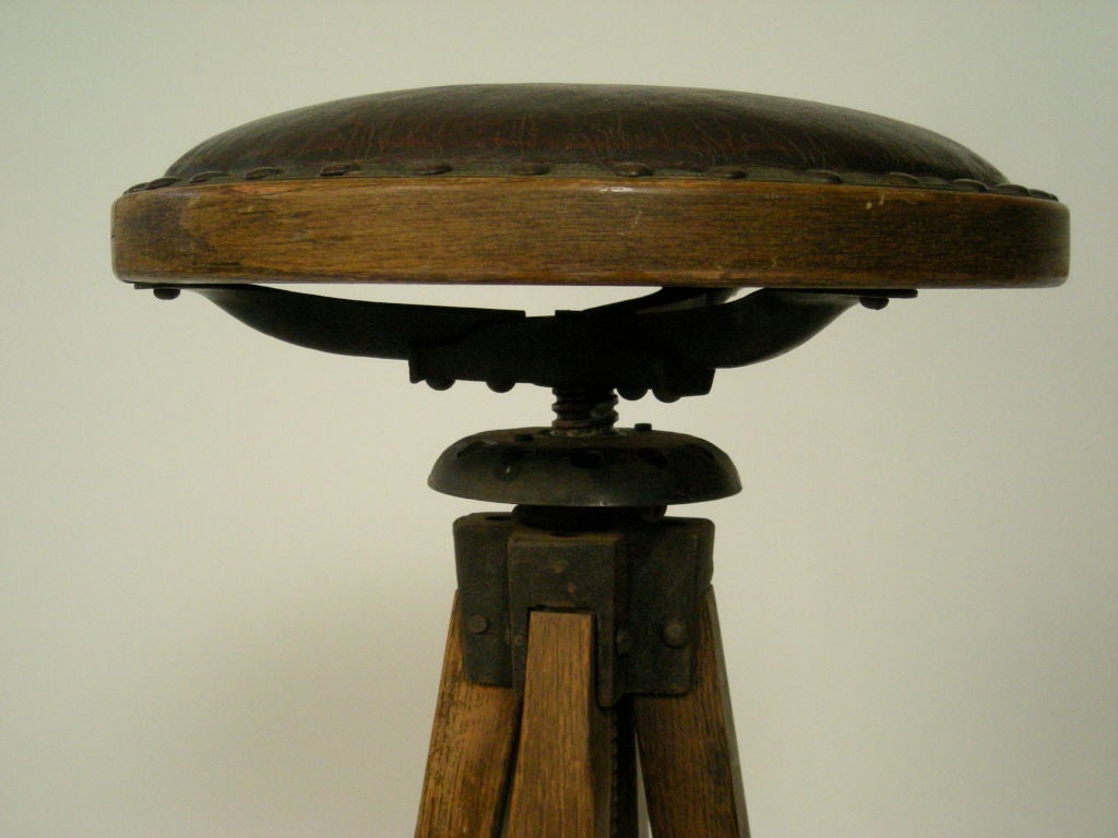BENTWOOD ADJUSTABLE HEIGHT SWIVEL STOOL, c. 1910 1
