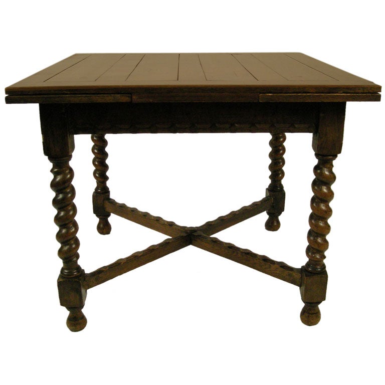 WILLIAM AND MARY STYLE OAK EXTENSION DINING OR CARD TABLE