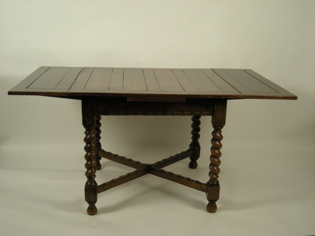 20th Century WILLIAM AND MARY STYLE OAK EXTENSION DINING OR CARD TABLE