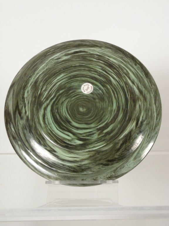 Rare Norman Wilson celadon green and dark brown marbleized experimental pottery plate for Wedgwood, both 'modern' (color and period)and 'antique'(referencing agateware and mochaware) in its design.