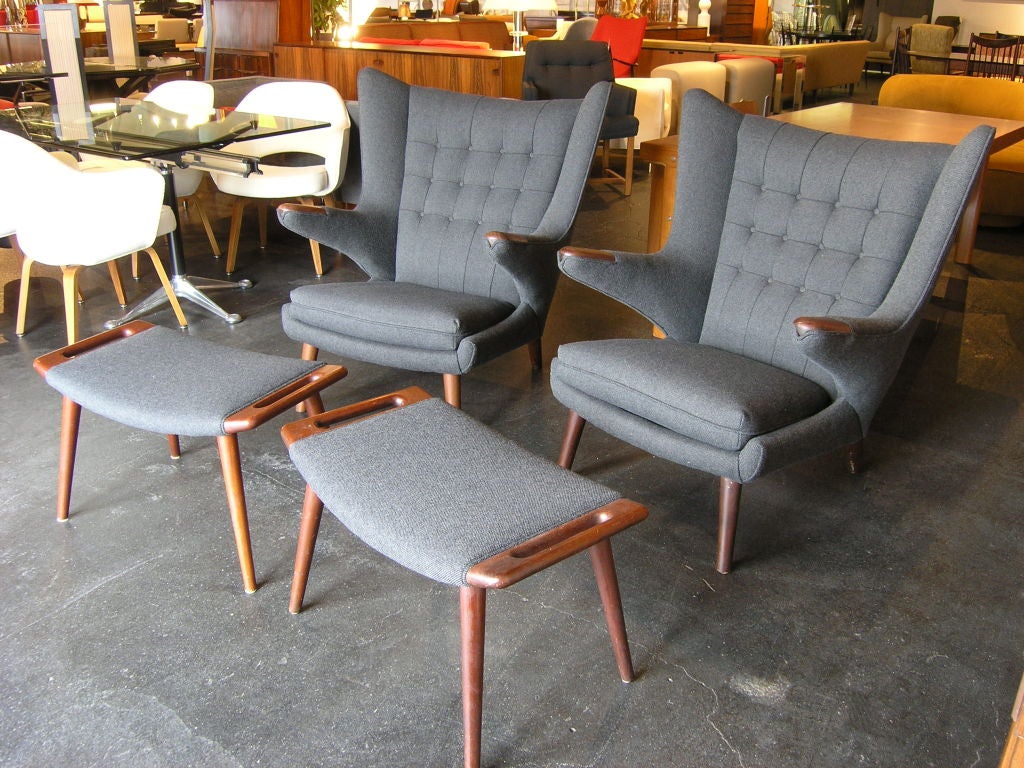 Pair of Poppa Bear chairs and ottomans by Hans Wegner In Excellent Condition In Dorchester, MA