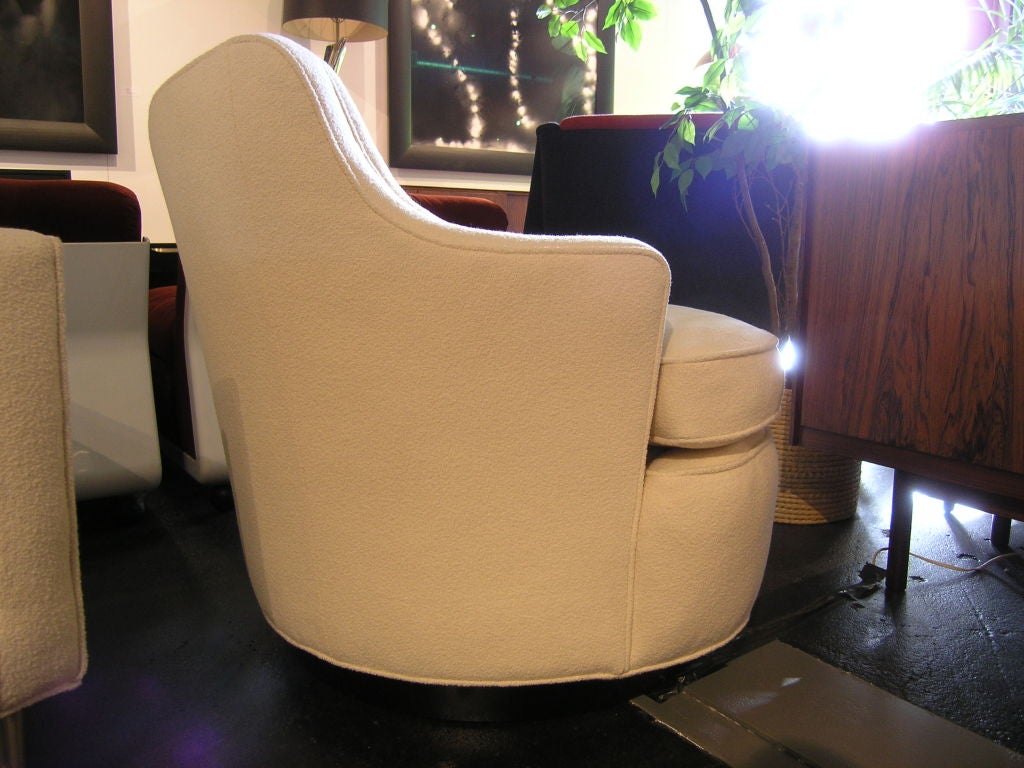Beautiful and comfortable chair that will fit any decor.