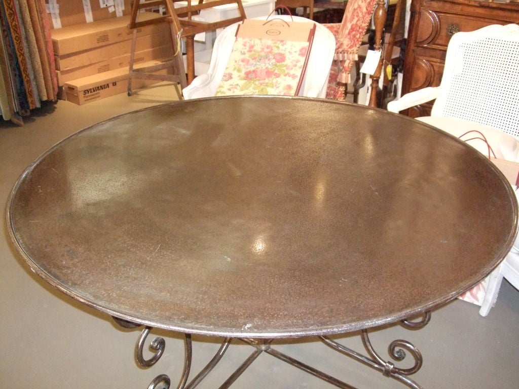 Steel Round steel dining table