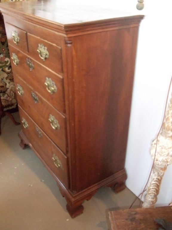 American 18th Century Chippendale Chest of Drawers For Sale