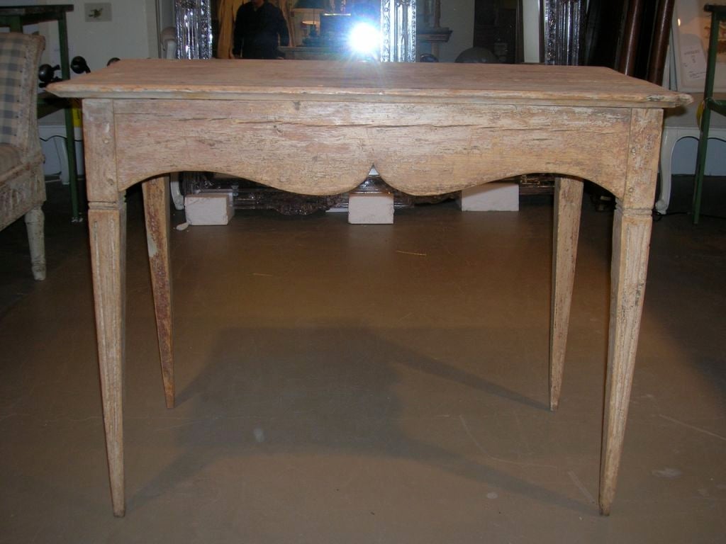 18th Century Swedish Table with Carved Apron In Excellent Condition In Boston, MA