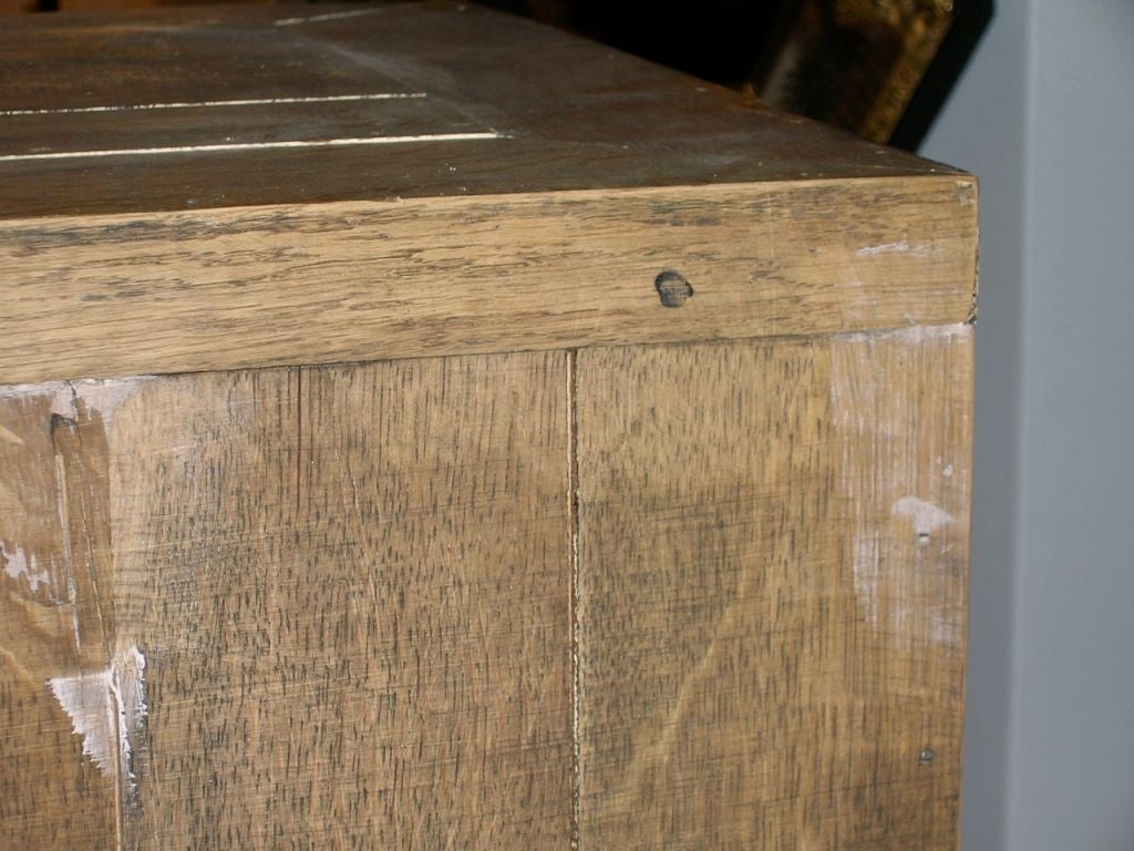 Pair of Tall Rustic Wooden Pedestals (21. Jahrhundert und zeitgenössisch) im Angebot