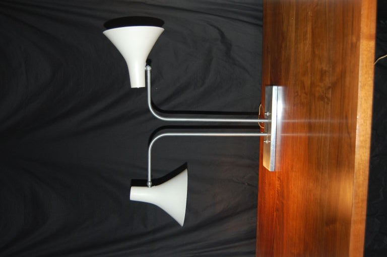 VON NESSEN DOUBLE HEADED DESK LAMP In Excellent Condition In Wargrave, Berkshire