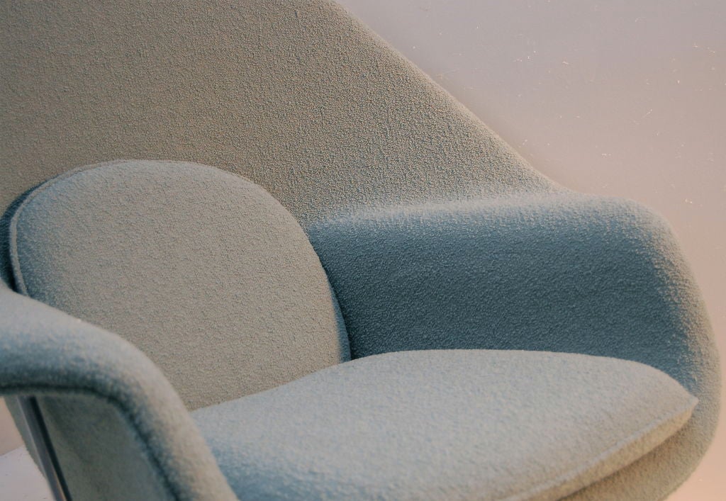 EERO SAARINEN WOMB CHAIR AND OTTOMAN