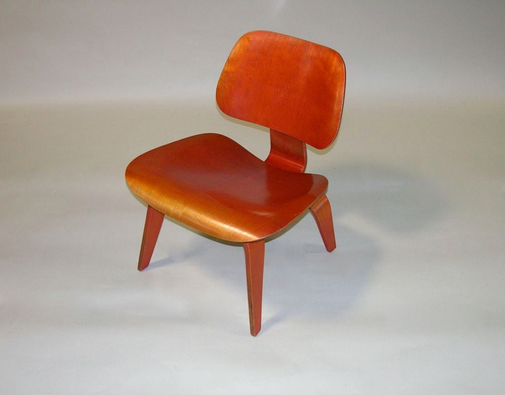 EAMES LCW WITH ORIGINAL RED ANALINE DYE