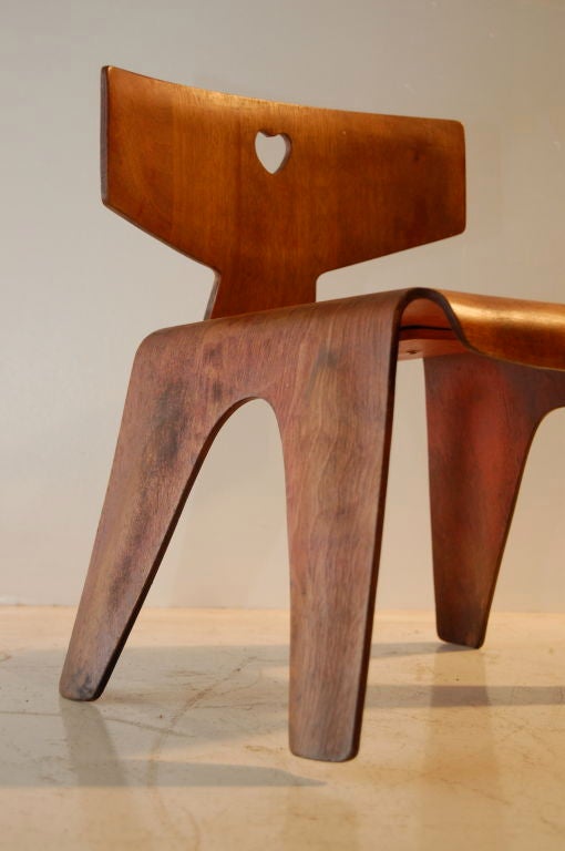 CHARLES EAMES PLYWOOD CHILDS CHAIR