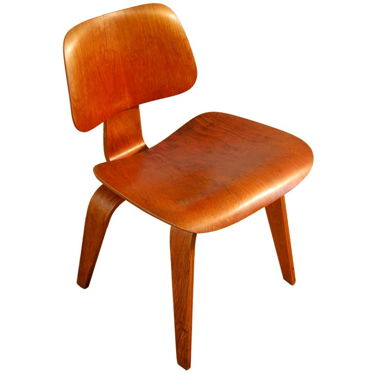 CHARLES AND RAY EAMES ; EVANS DCW IN RED