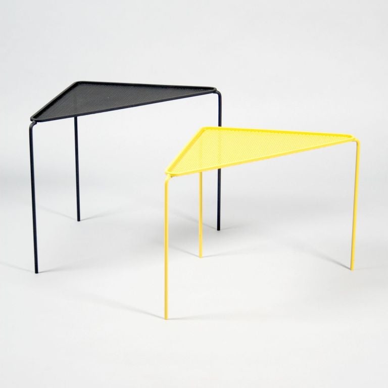 Nest of tables de Mathieu Mategot